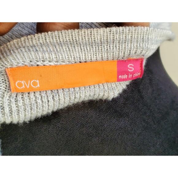 AVA Women's Gray Polyester Long Sleeve Buttons Front Knit Cardigan Sweater S - Picture 8 of 12